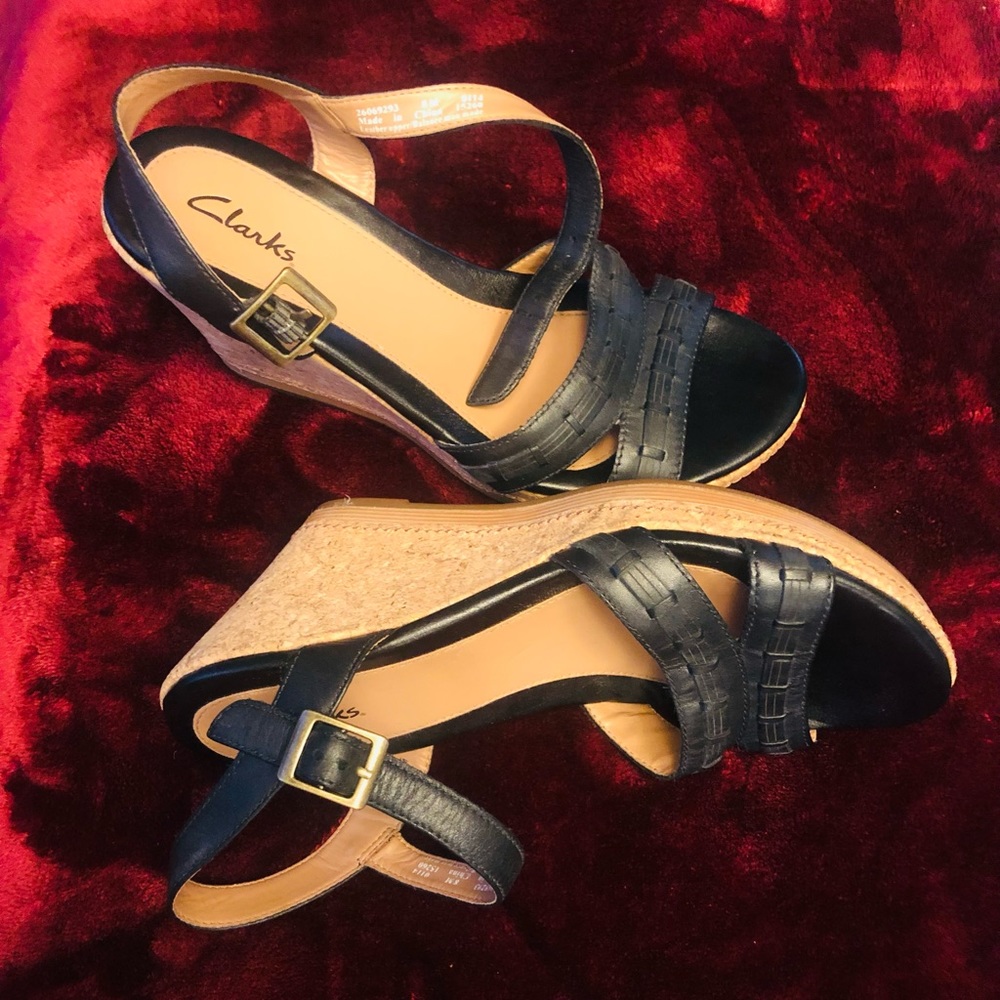 CLARKS Women’s Wedge Sandal